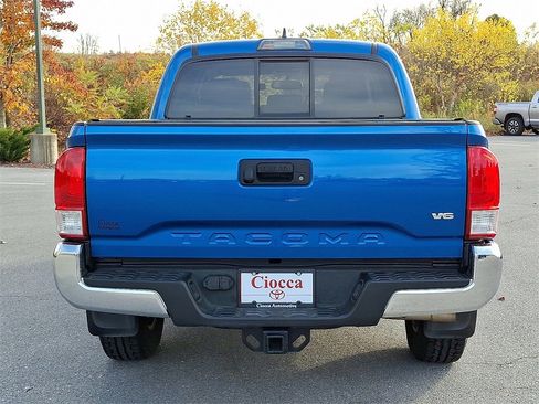 Used 2017 Toyota Tacoma SR5 image 7