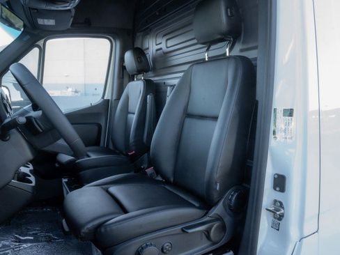 New 2025 Mercedes-Benz Sprinter 2500 image 15