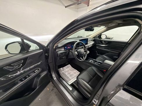 Used 2025 Lincoln Corsair FWD w/ Equipment Group 101A image 10