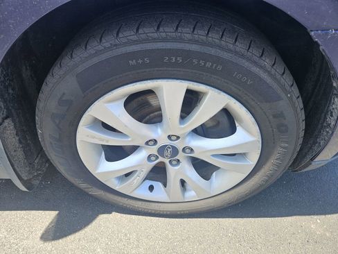 Used 2011 Ford Taurus SEL image 22