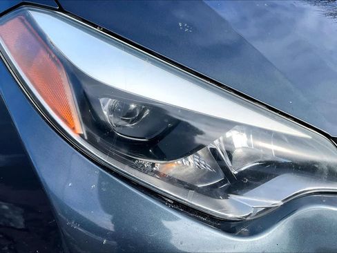 Used 2016 Toyota Corolla LE image 27