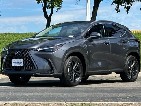 Used 2025 Lexus NX 450h+ AWD w/ Towing Package (2000 Lbs) image 9