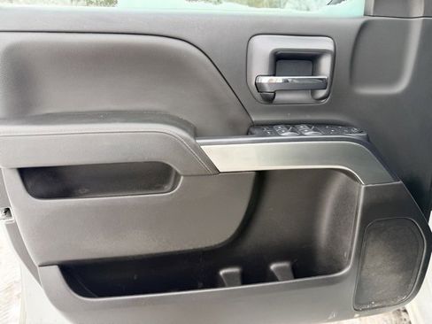 Used 2019 Chevrolet Silverado 1500 LT image 15