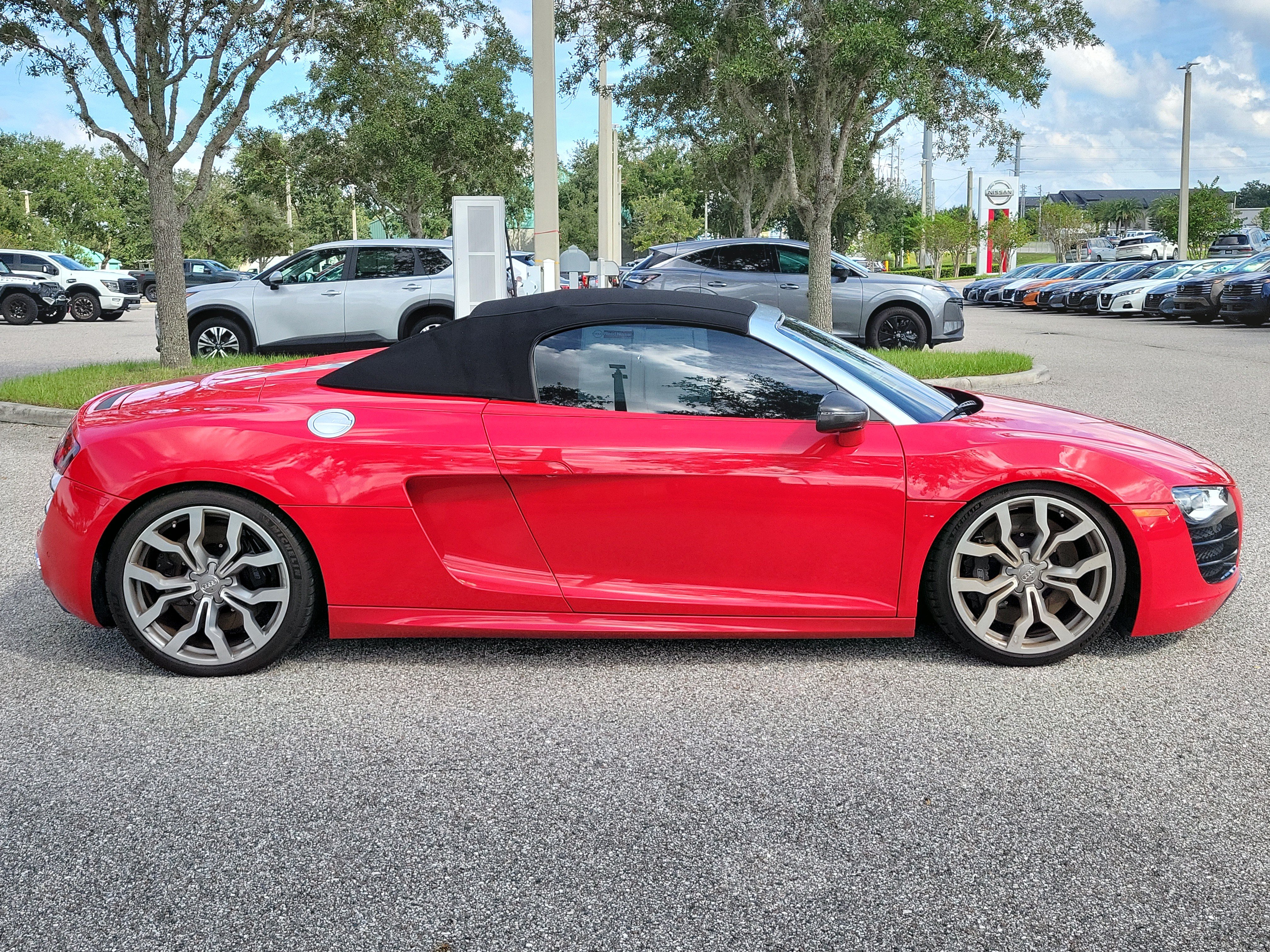 Used 2011 Audi R8 V10 AWD/4WD image 9