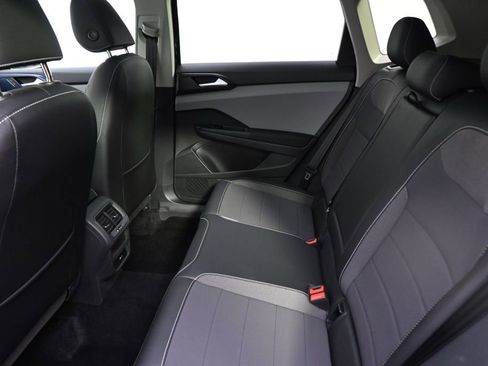 Used 2022 Volkswagen Taos SE AWD/4WD image 21