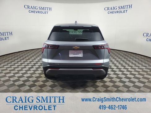 Used 2025 Chevrolet Equinox LT image 4