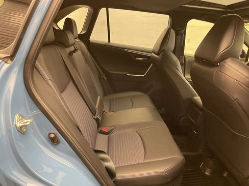 Used 2025 Toyota RAV4 XSE w/ Advanced Technology Package AWD/4WD image 28