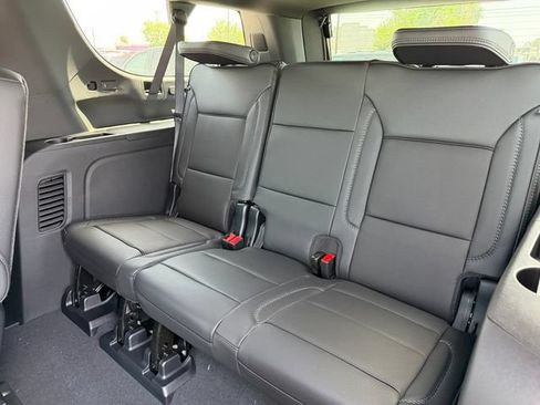 New 2026 GMC Yukon XL Denali w/ Denali Reserve Package RWD image 11