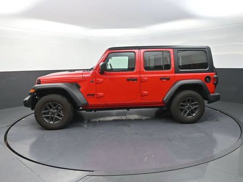 Used 2024 Jeep Wrangler Unlimited Sport AWD/4WD image 7