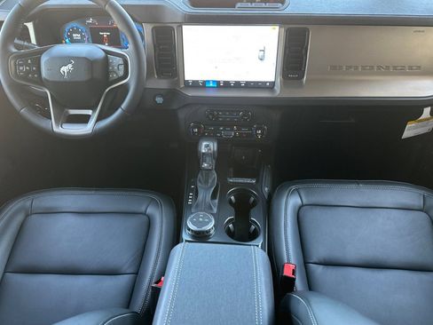 New 2026 Ford Bronco Outer Banks AWD/4WD image 13