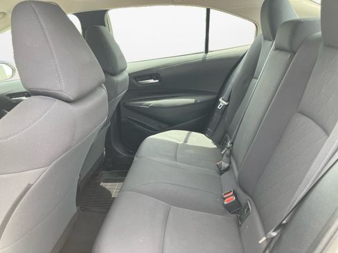 Used 2020 Toyota Corolla LE FWD image 16