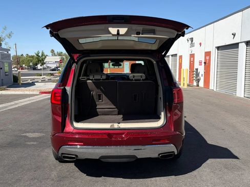 Used 2017 GMC Acadia Denali w/ Technology Package FWD image 14