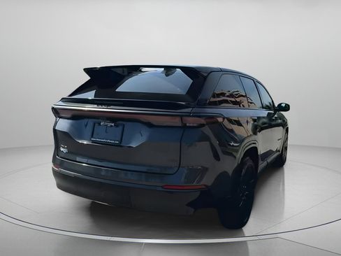 Used 2025 Jeep Wagoneer S Launch Edition image 26