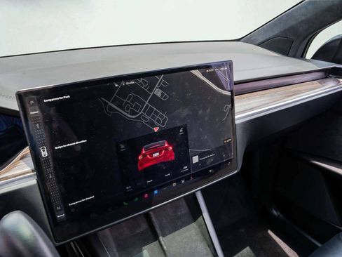 Used 2023 Tesla Model X AWD/4WD image 15