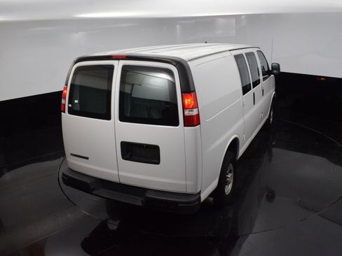 Used 2022 Chevrolet Express 2500 w/ Driver Convenience Package image 29
