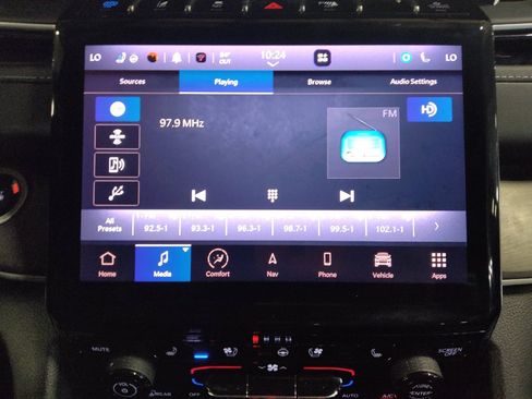 Used 2022 Jeep Grand Cherokee Limited 4xe w/ Luxury Tech Group II AWD/4WD image 25