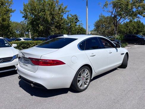 Used 2016 Jaguar XF Prestige image 4