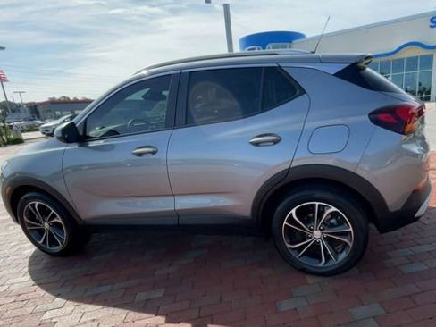 Used 2023 Buick Encore GX Select FWD image 7
