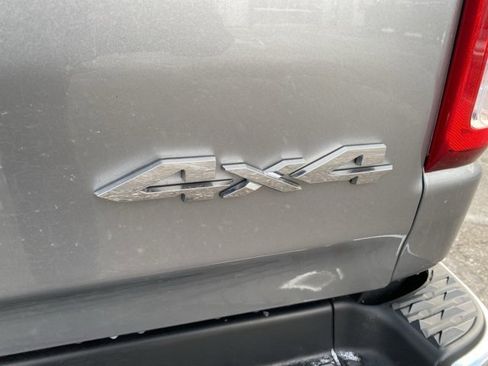Used 2022 RAM 1500 Big Horn image 6