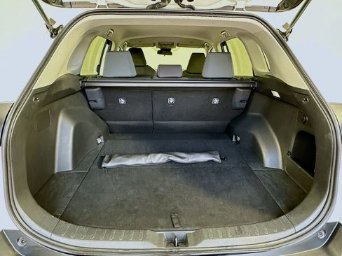 Certified 2025 Toyota RAV4 XLE FWD image 26