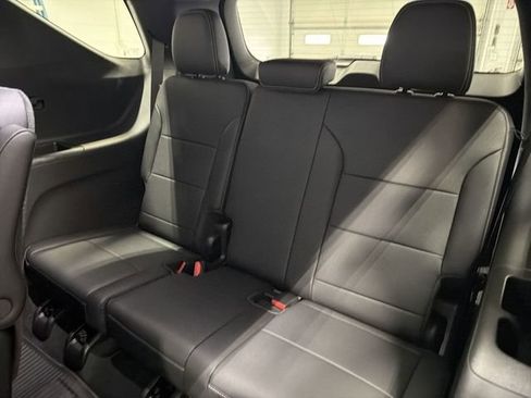 Certified 2026 Chevrolet Traverse LT w/ LPO, Floor Liner Package image 18
