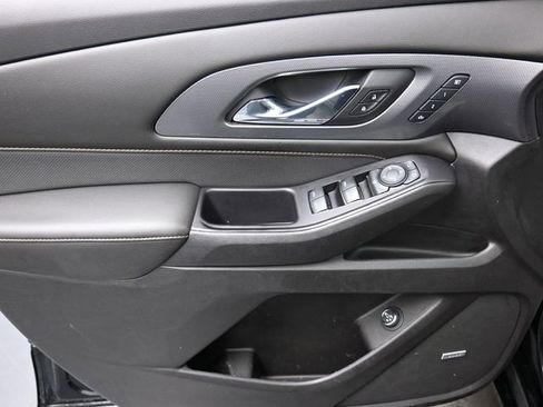 Used 2018 Chevrolet Traverse Premier w/ Redline Edition image 6