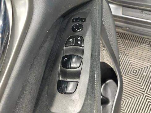 Used 2015 Nissan Pathfinder S AWD/4WD image 34