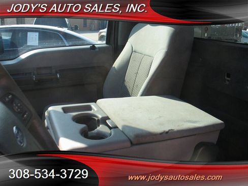 Used 2016 Ford F250 XL w/ Power Equipment Group image 4