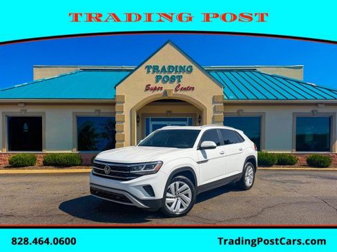 Used 2021 Volkswagen Atlas Cross Sport SE FWD image 1
