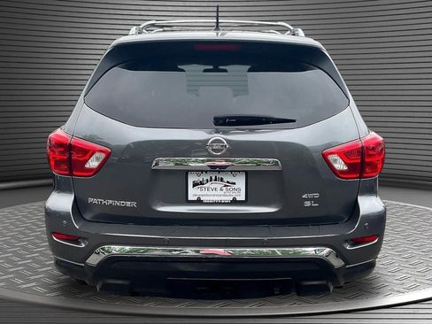 Used 2018 Nissan Pathfinder SL w/ SL Premium Package AWD/4WD image 5