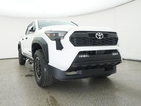 New 2025 Toyota Tacoma TRD Off-Road image 33