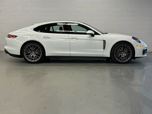 Used 2023 Porsche Panamera 4 Platinum Edition image 7