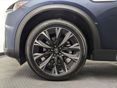 Used 2024 MAZDA CX-90 Plug-In Hybrid w/ Premium Plus AWD/4WD image 30