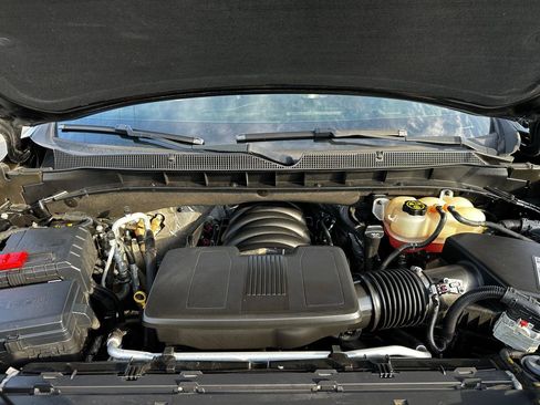 Used 2021 Chevrolet Tahoe RST w/ Luxury Package AWD/4WD image 32