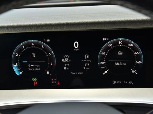 New 2026 Volkswagen Tiguan SE AWD/4WD image 12