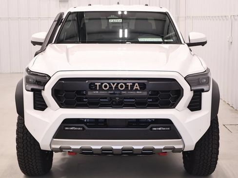 Used 2025 Toyota Tacoma 4x4 Double Cab Hybrid w/ Tow Tech Package image 4