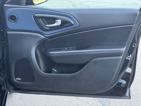 Used 2015 Chrysler 200 S w/ Navigation & Sound Group I AWD/4WD image 10