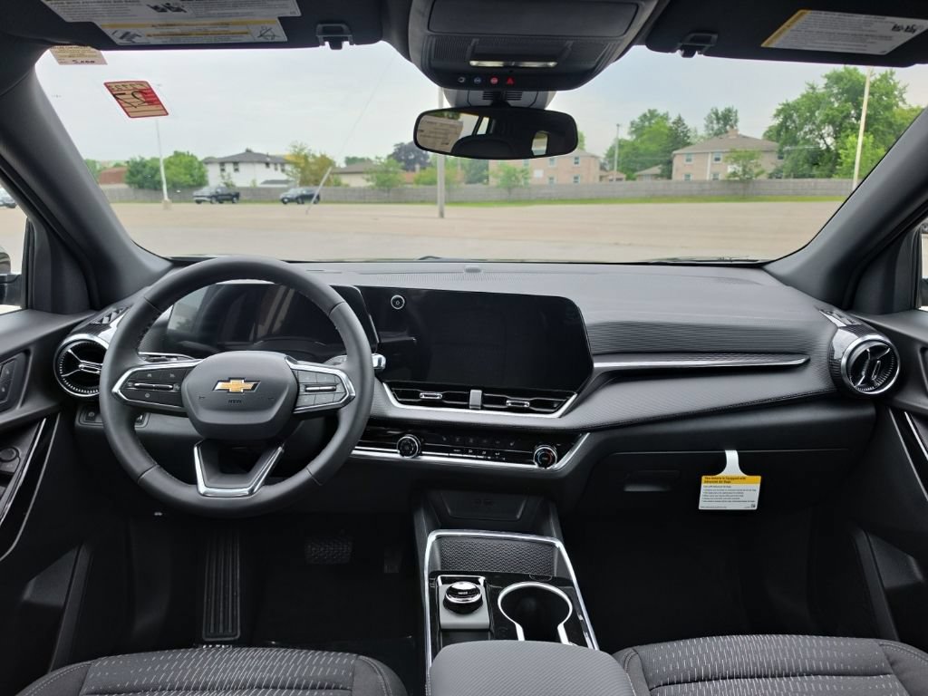 New 2027 Chevrolet Equinox LT AWD/4WD image 8