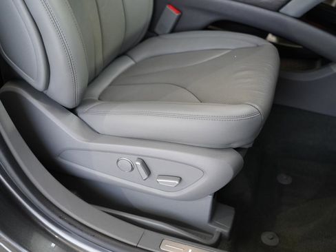 Used 2020 Lincoln Nautilus Reserve image 28