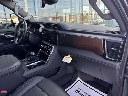 Used 2024 GMC Sierra 1500 Denali w/ Denali Reserve Package AWD/4WD image 23