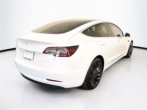 Used 2019 Tesla Model 3 Performance image 17