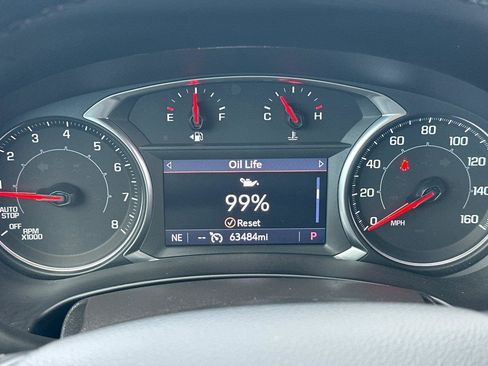 Used 2024 GMC Terrain SLT image 23