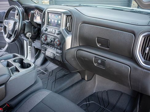 Used 2020 Chevrolet Silverado 1500 LT image 33