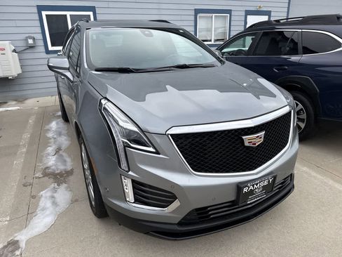 Used 2023 Cadillac XT5 Sportv w/ Technology Package image 7