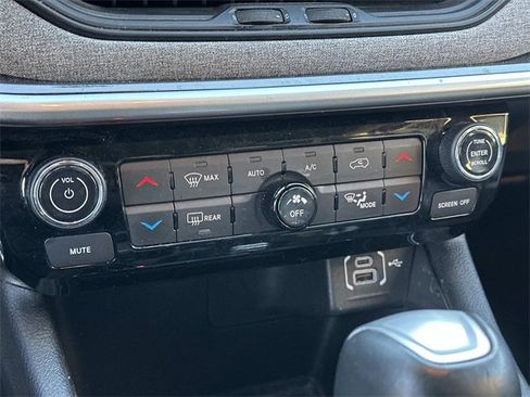 Used 2022 Jeep Compass Latitude w/ Convenience Group image 18