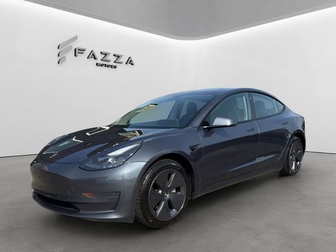 Used 2021 Tesla Model 3 Standard Range Plus RWD image 1