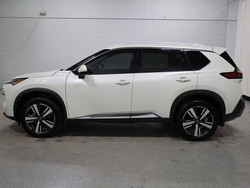 Used 2023 Nissan Rogue SL w/ SL Premium Package image 2