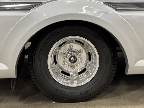 Used 2018 Mercedes-Benz Sprinter 3500 image 42