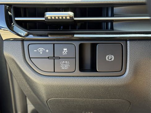 New 2026 Kia Sportage S image 25