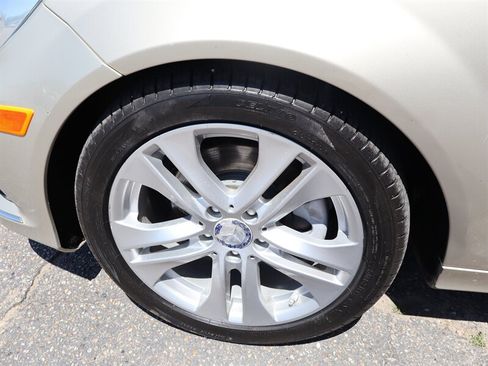 Used 2012 Mercedes-Benz C 250 Sedan image 22